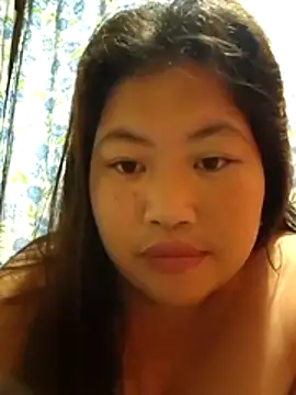Snapshot of pinay_rose14 chatting on 02-14-26, 11:01 pinay rose14 online show from 02-14-26, 11:01