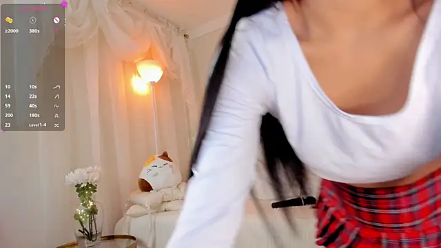 your alina18 online show from 06-30-26, 11:39