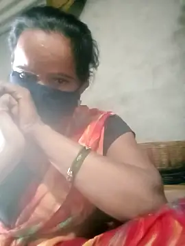 Snapshot of kiiuu_sexe chatting on 03-12-26, 04:29 kiiuu sexe online show from 03-12-26, 04:29