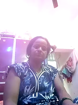 Snapshot of kiiuu_sexe chatting on 03-12-26, 05:19 kiiuu sexe online show from 03-12-26, 05:19