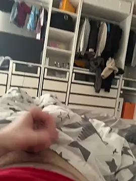 Snapshot of NotatingGrinder chatting on 02-28-26, 01:01 NotatingGrinder online show from 02-28-26, 01:01