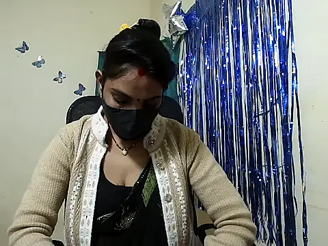 Snapshot of Shivani-Gupta chatting on 02-01-26, 05:28 Shivani-Gupta online show from 02-01-26, 05:28