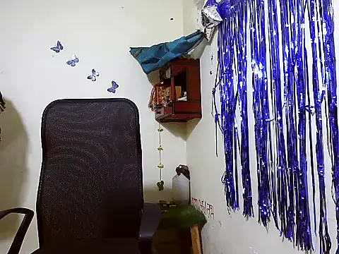 Snapshot of Shivani-Gupta chatting on 02-03-26, 06:40 Shivani-Gupta online show from 02-03-26, 06:40