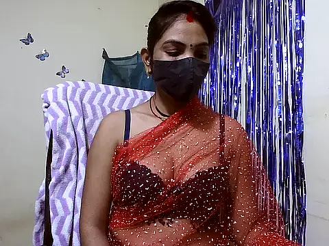 Snapshot of Shivani-Gupta chatting on 02-13-26, 04:52 Shivani-Gupta online show from 02-13-26, 04:52