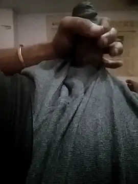 Snapshot of Mafiya0102 chatting on 02-17-26, 10:45 Mafiya0102 online show from 02-17-26, 10:45