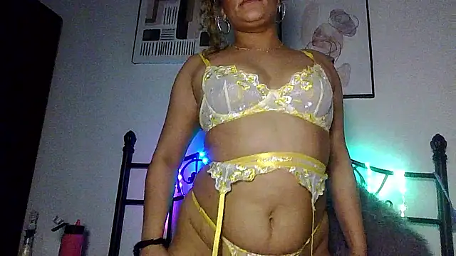 KiraBestxo online show from 01-12-26, 10:59