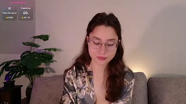 classy     online show from 06-21-26, 05:04