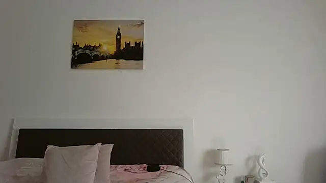 Clara1986 online show from 05-05-26, 08:00