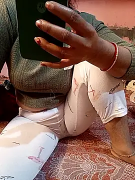 Snapshot of Soni_299 chatting on 02-22-26, 04:02 Soni 299 online show from 02-22-26, 04:02