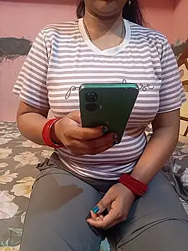 Snapshot of Soni_299 chatting on 03-05-26, 05:03 Soni 299 online show from 03-05-26, 05:03