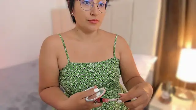 Snapshot of nathy_bush chatting on 03-05-26, 07:10 nathy bush online show from 03-05-26, 07:10