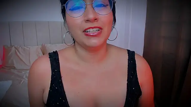 Snapshot of nathy_bush chatting on 03-24-26, 07:41 nathy bush online show from 03-24-26, 07:41