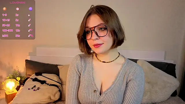 Next2Marie online show from 04-12-26, 05:56