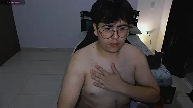 Snapshot of Dylan_cr chatting on 03-27-26, 08:26 Dylan cr online show from 03-27-26, 08:26