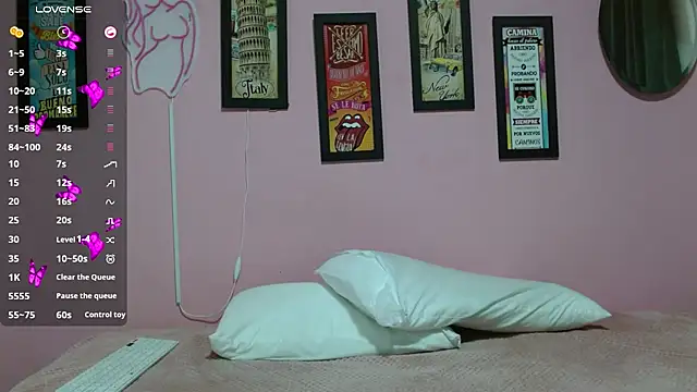 Snapshot of alana-hott chatting on 02-04-26, 02:01 alana-hott online show from 02-04-26, 02:01