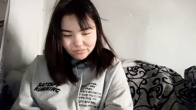 Snapshot of MollyAsian chatting on 02-06-26, 04:28 MollyAsian online show from 02-06-26, 04:28