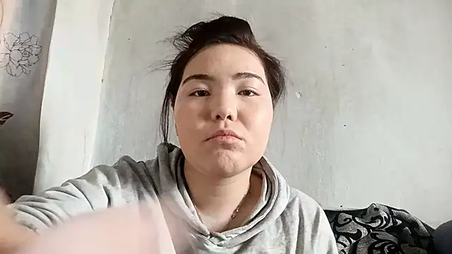 Snapshot of MollyAsian chatting on 02-14-26, 06:10 MollyAsian online show from 02-14-26, 06:10