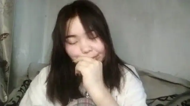 Snapshot of MollyAsian chatting on 03-03-26, 04:18 MollyAsian online show from 03-03-26, 04:18