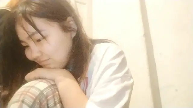 Snapshot of MollyAsian chatting on 03-05-26, 06:31 MollyAsian online show from 03-05-26, 06:31