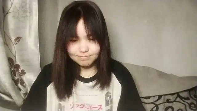 Snapshot of MollyAsian chatting on 03-13-26, 12:17 MollyAsian online show from 03-13-26, 12:17