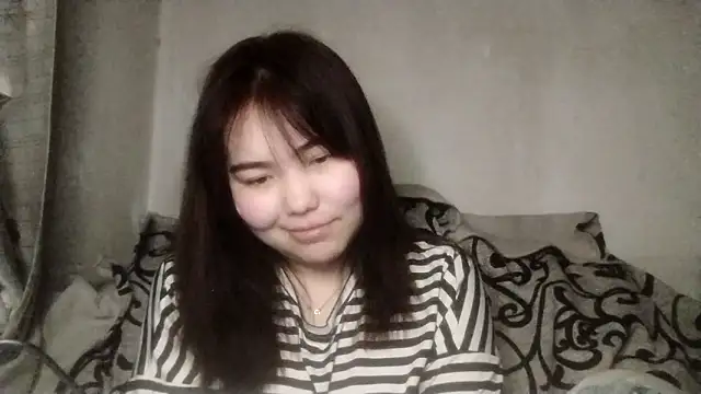 Snapshot of MollyAsian chatting on 03-15-26, 08:26 MollyAsian online show from 03-15-26, 08:26