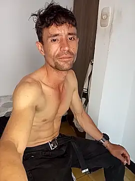 torvyHot online show from 03-24-26, 08:47