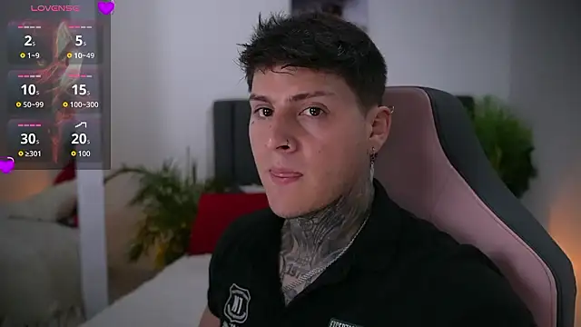 Snapshot of goldenatlasX chatting on 02-09-26, 06:34 goldenatlasX online show from 02-09-26, 06:34