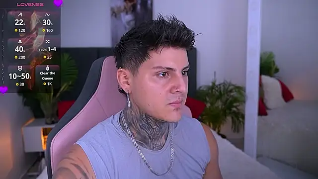 Snapshot of goldenatlasX chatting on 03-05-26, 08:27 goldenatlasX online show from 03-05-26, 08:27