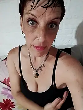 Juguetonafogosa5 online show from 02-04-26, 10:47