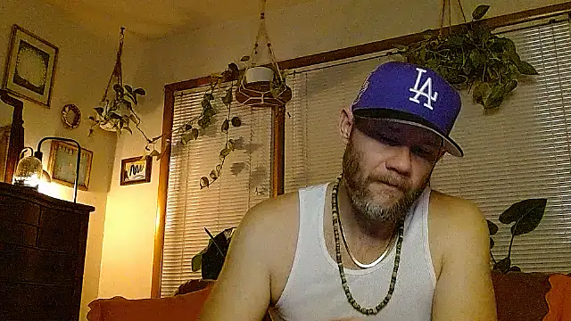 marcus graves 13 online show from 02-17-26, 01:46