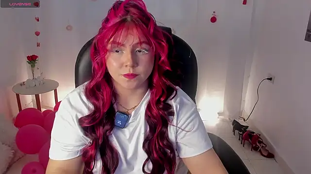 Snapshot of lanna__wilson chatting on 02-13-26, 02:13 lanna wilson online show from 02-13-26, 02:13