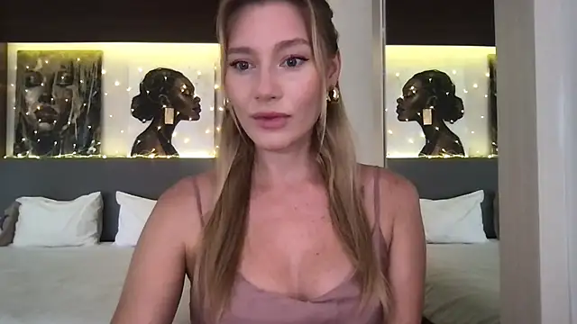 Stella muse online show from 01-19-26, 03:32