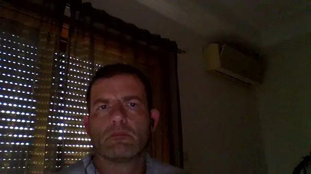 Snapshot of _grj1 chatting on 01-13-26, 05:07 grj1 online show from 01-13-26, 05:07
