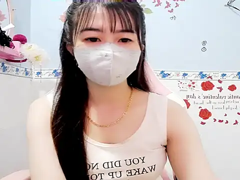 Snapshot of Anna_sexyY_ chatting on 02-15-26, 03:47 Anna sexyY online show from 02-15-26, 03:47