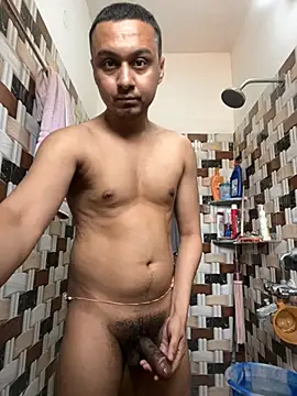 Uzieham22 online show from 04-05-26, 03:04