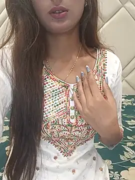 Snapshot of TrendyTales_ chatting on 01-17-26, 01:05 TrendyTales online show from 01-17-26, 01:05