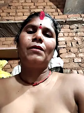 Hot di97 online show from 02-12-26, 07:47