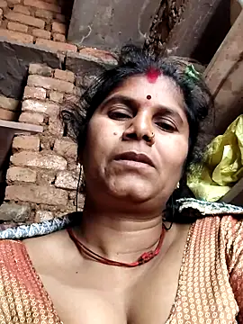 Hot di97 online show from 02-23-26, 10:40