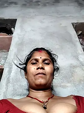 Hot di97 online show from 04-24-26, 01:57