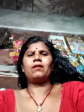 Hot di97 online show from 06-06-26, 09:36