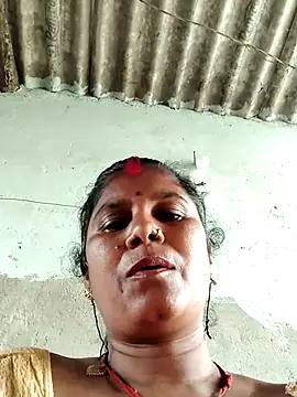 Hot di97 online show from 06-25-26, 05:12