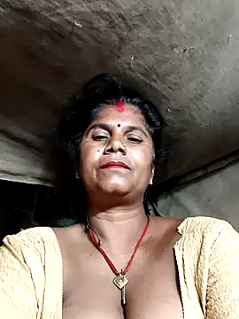 Hot di97 online show from 07-16-26, 10:16