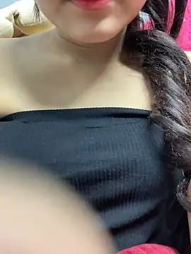 Snapshot of Bebun chatting on 02-08-26, 02:37 Bebun online show from 02-08-26, 02:37