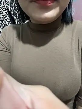 Snapshot of Bebun chatting on 03-08-26, 05:44 Bebun online show from 03-08-26, 05:44