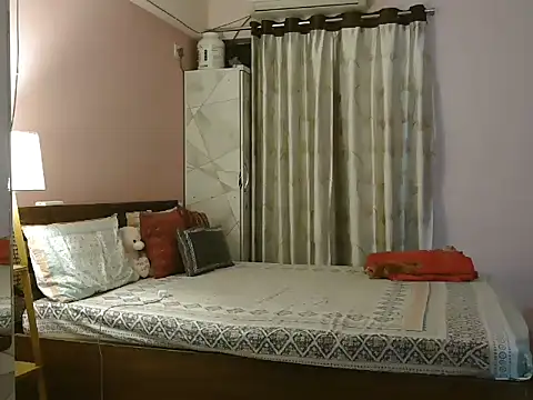 Snapshot of SASSY_AANNUU chatting on 06-24-26, 09:03 SASSY AANNUU online show from 06-24-26, 09:03