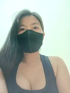 Snapshot of Lyly-68688 chatting on 02-02-26, 04:00 Lyly-68688 online show from 02-02-26, 04:00