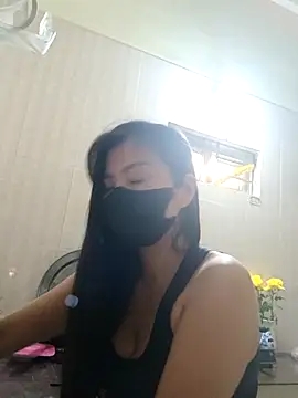 Snapshot of Lyly-68688 chatting on 02-22-26, 02:45 Lyly-68688 online show from 02-22-26, 02:45