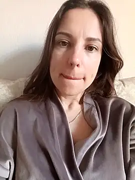 She-Moon online show from 05-05-26, 05:48