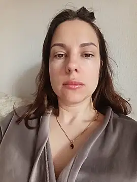 She-Moon online show from 05-18-26, 05:35