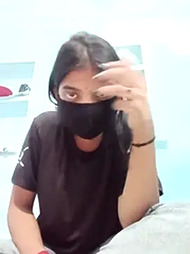 Snapshot of College--girl chatting on 01-18-26, 04:00 College--girl online show from 01-18-26, 04:00